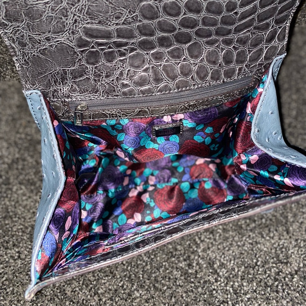 GUESS handbag - Picture 4 of 4